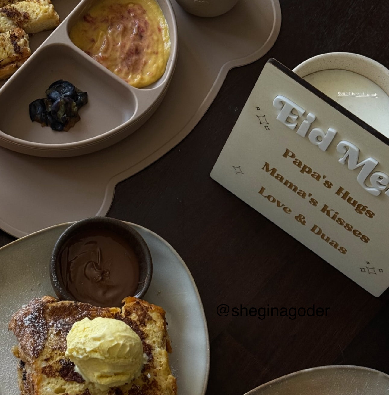 Eid Menu Plaque: Hugs, Kisses, Love and Duas