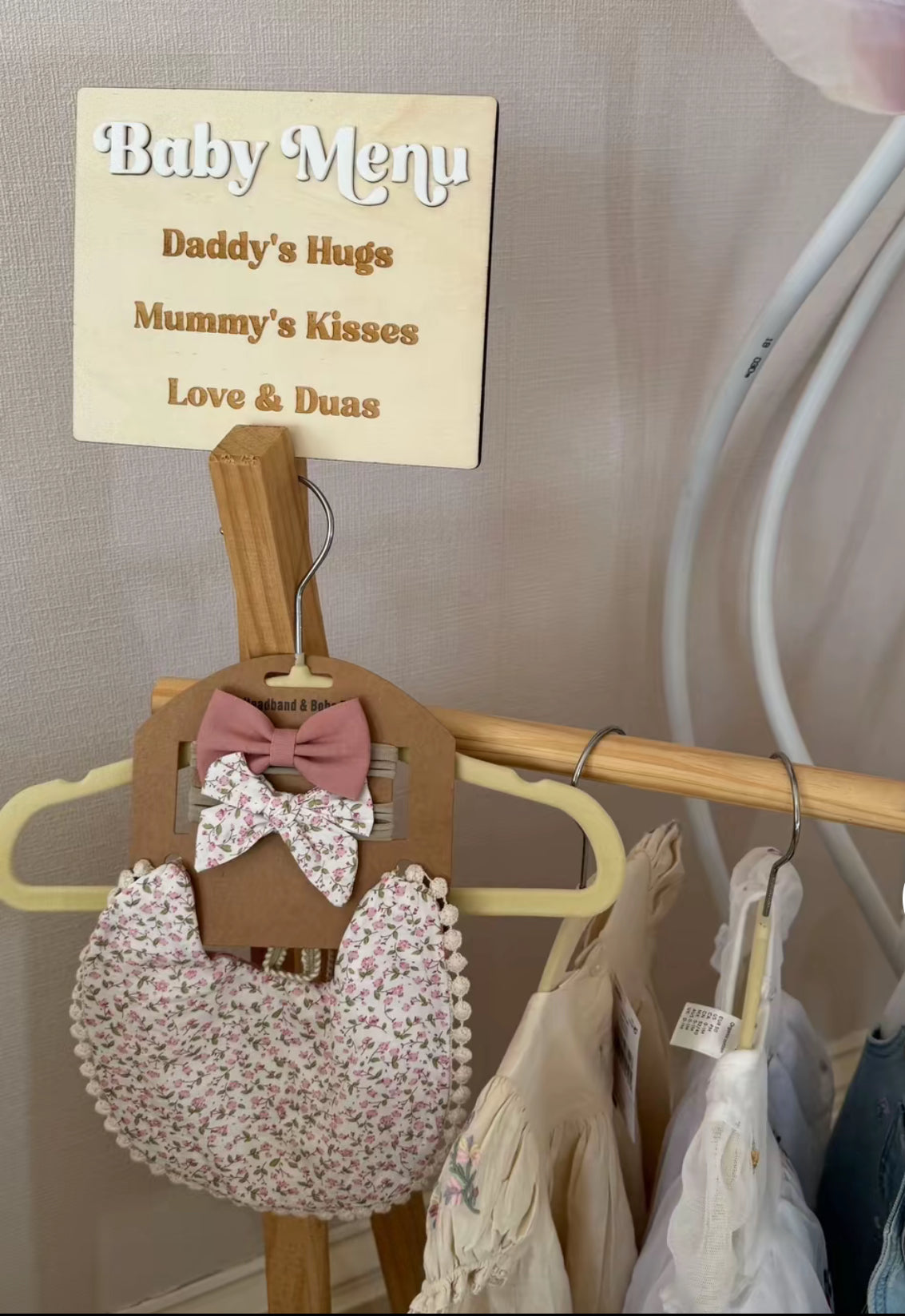 Baby Menu Plaque - Hugs, Kisses and Duas