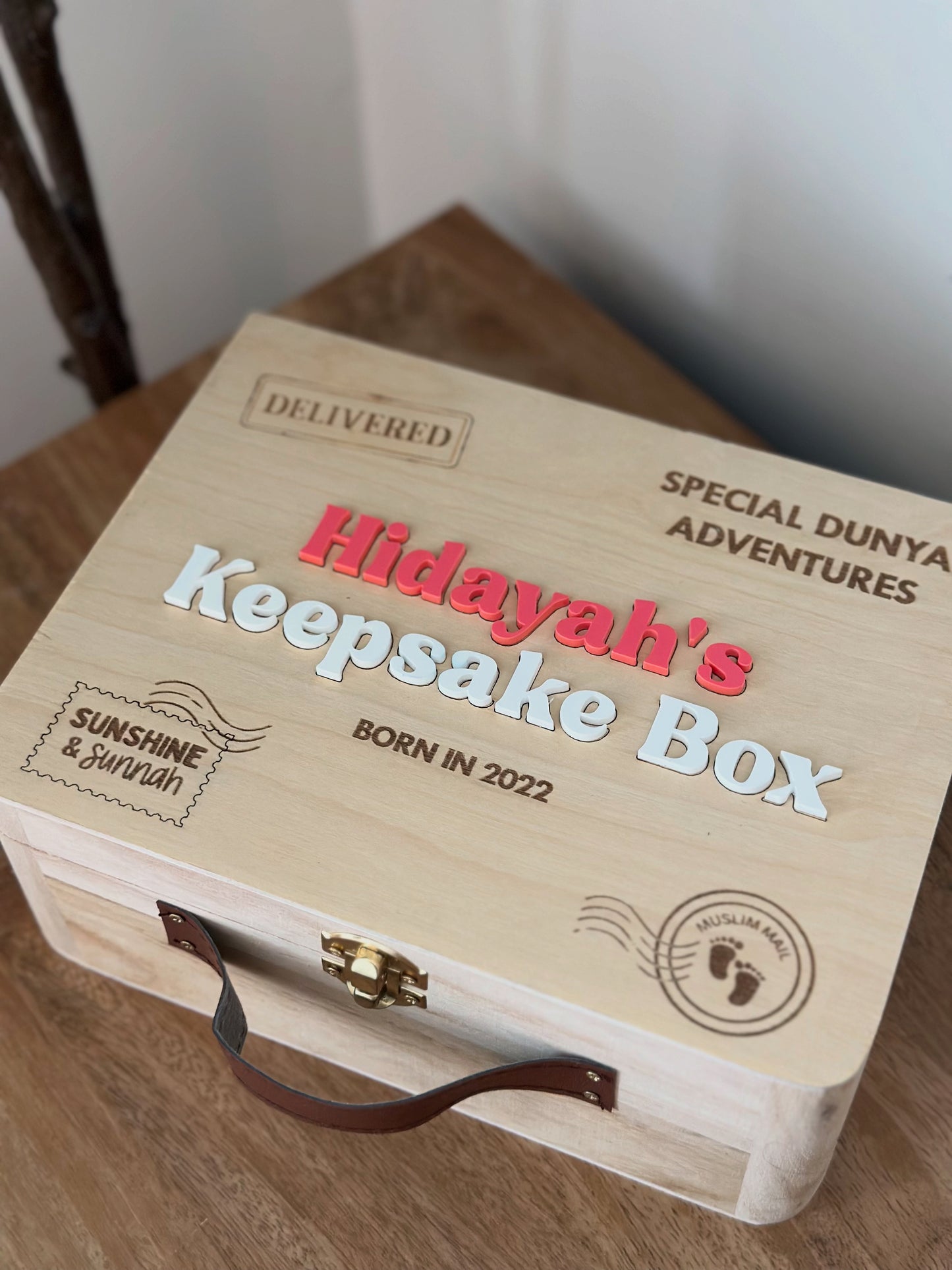 Personalised “Special Dunya Delivery” Islamic Keepsake Box with Leather Handle (With/Without Acrylic)